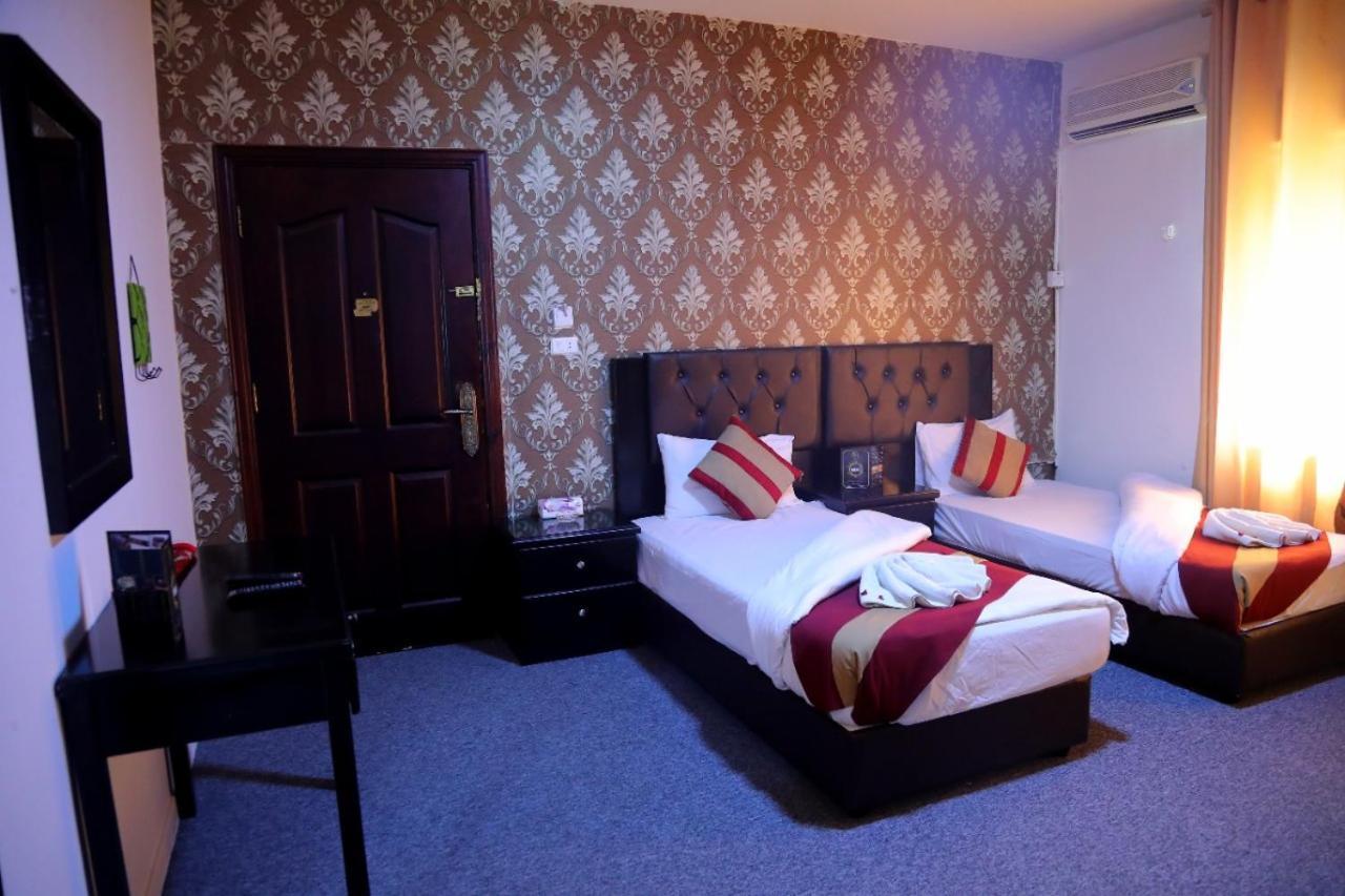 Al Bateel Hotel Apartments Amman Extérieur photo