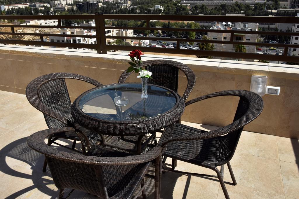 Al Bateel Hotel Apartments Amman Extérieur photo