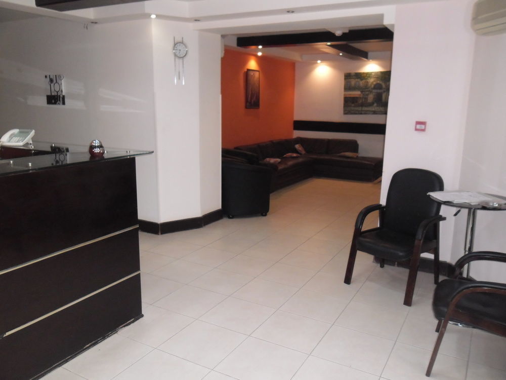 Al Bateel Hotel Apartments Amman Extérieur photo