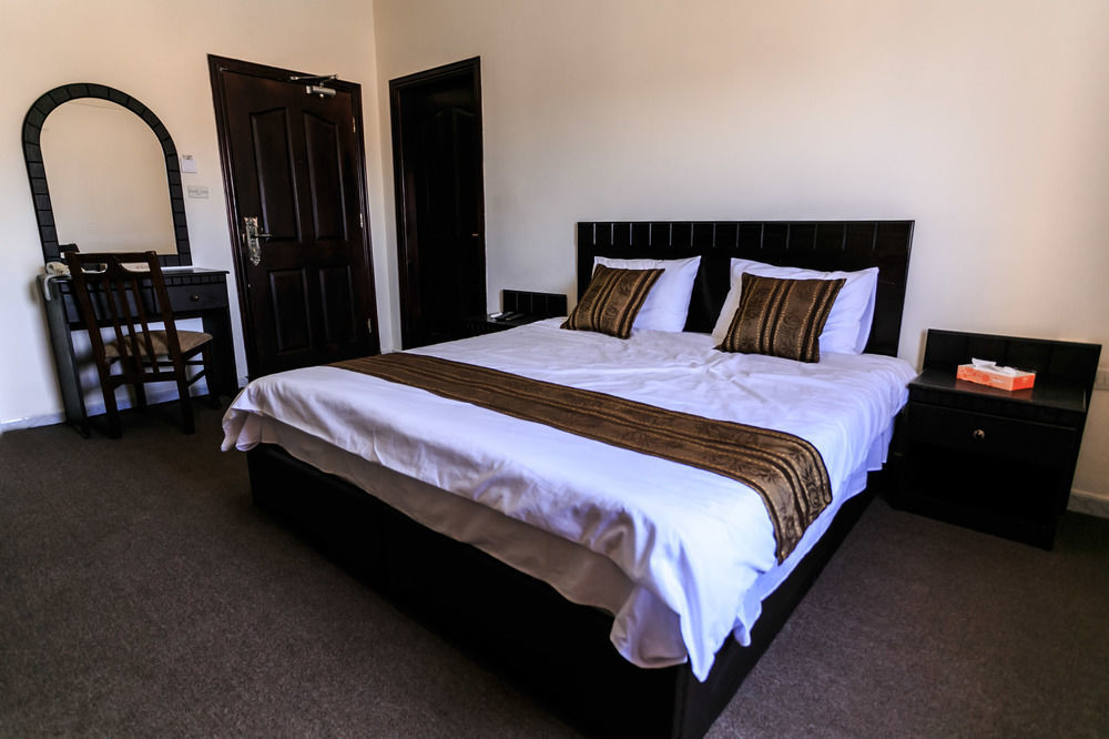 Al Bateel Hotel Apartments Amman Extérieur photo