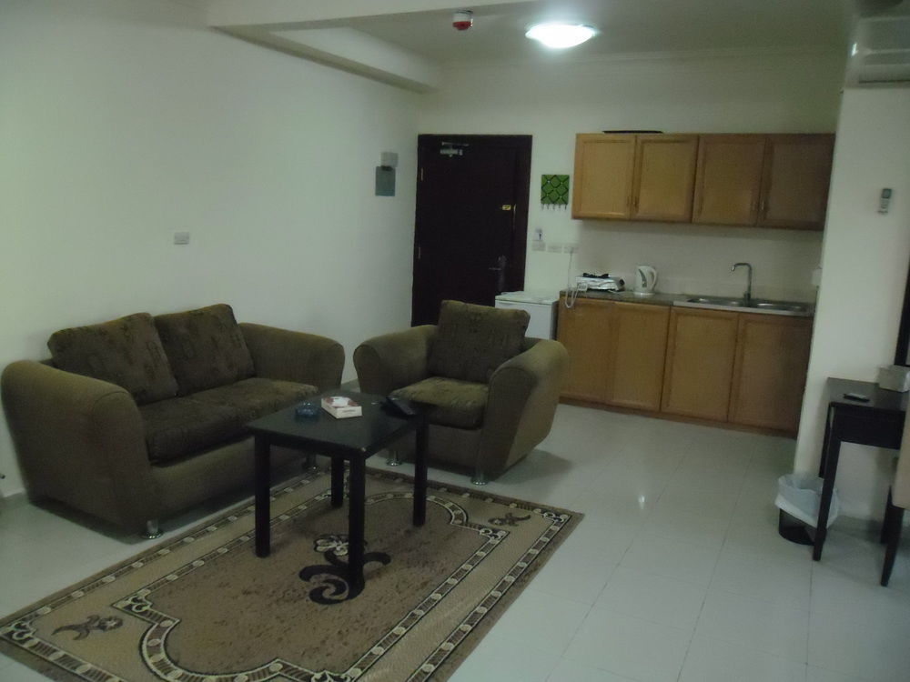 Al Bateel Hotel Apartments Amman Extérieur photo